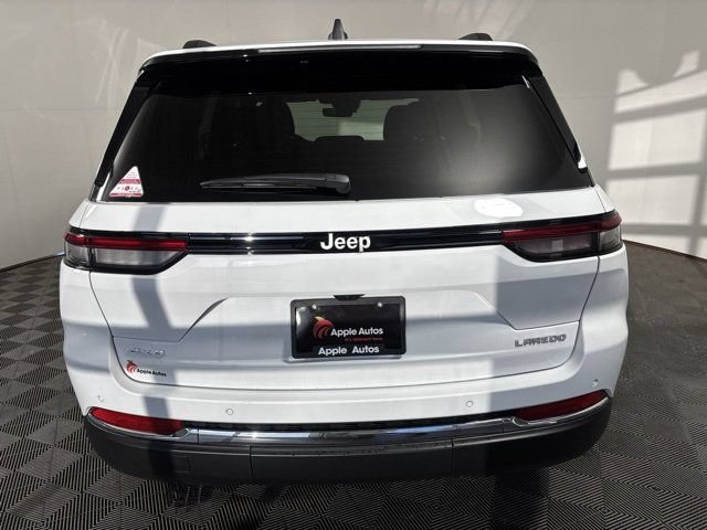 New 2026 Jeep Grand Cherokee Laredo X AWD/4WD image 5