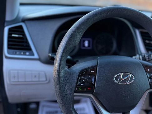 Used 2017 Hyundai Tucson SE image 34