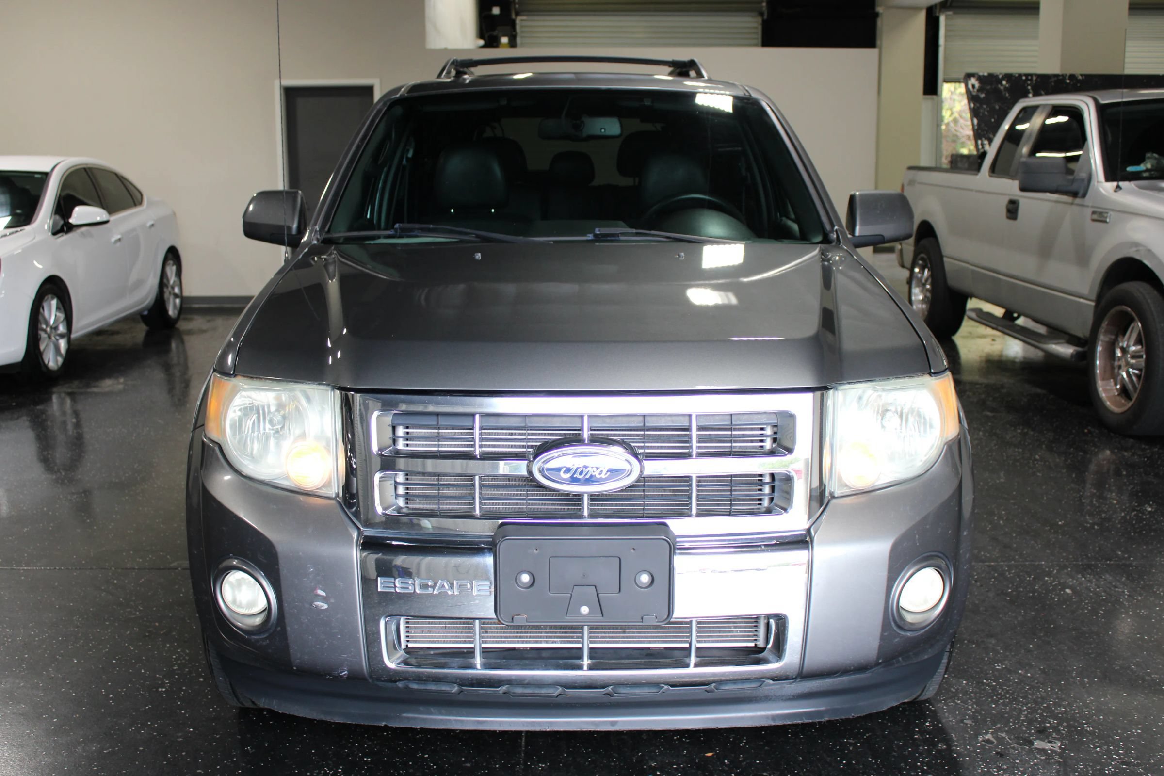 Used 2011 Ford Escape Limited FWD image 8