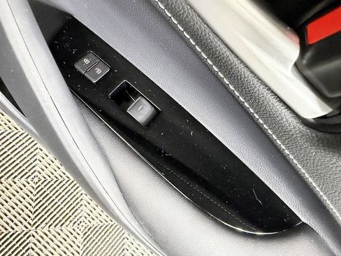 Used 2019 Toyota Corolla SE FWD image 40