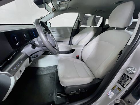 Used 2025 Hyundai Kona SEL FWD image 14