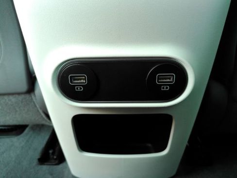 Used 2022 Hyundai Ioniq 5 SE image 26