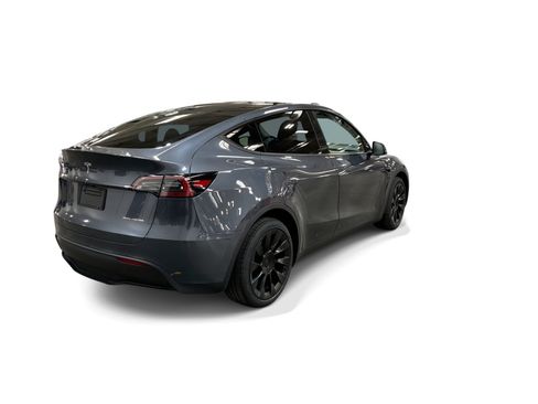 Certified 2023 Tesla Model Y Long Range AWD/4WD image 6