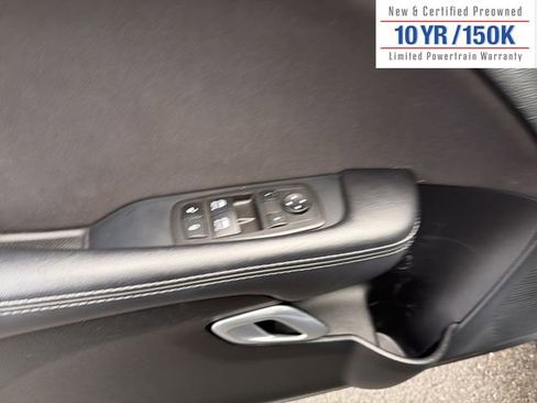 Used 2022 Dodge Challenger SXT w/ Blacktop Package image 15