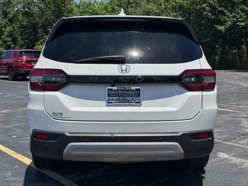 Certified 2025 Honda Pilot EX-L image 6