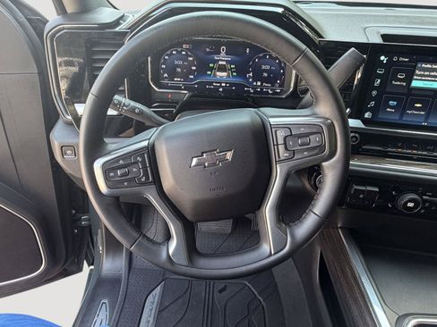Used 2025 Chevrolet Silverado 2500 LT w/ Trail Boss Package AWD/4WD image 22