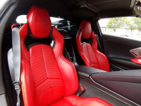 Used 2024 Chevrolet Corvette Stingray Preferred Cpe w/ 2LT image 27