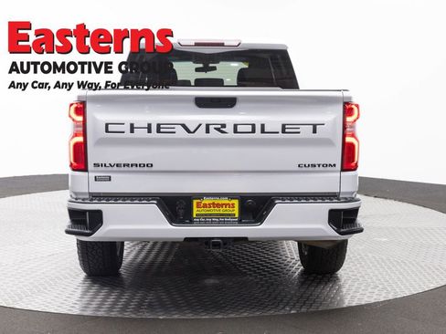 Used 2021 Chevrolet Silverado 1500 Custom w/ LPO, Dark Essentials Package AWD/4WD image 6