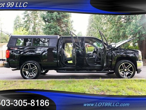 Used 2017 Chevrolet Silverado 1500 LT w/ LPO, Black Pack AWD/4WD image 29