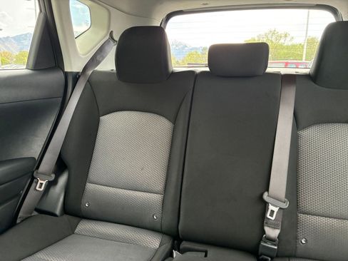 Used 2025 Kia Soul LX w/ LX Technology Package FWD image 37