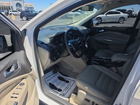 Used 2015 Ford Escape Titanium AWD/4WD image 9