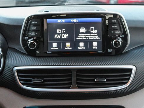 Used 2019 Hyundai Tucson SE image 15