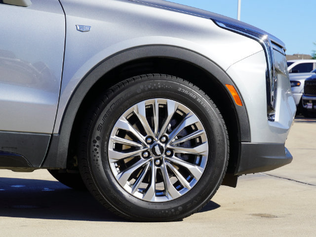 Used 2025 Cadillac XT4 Premium Luxury FWD image 15