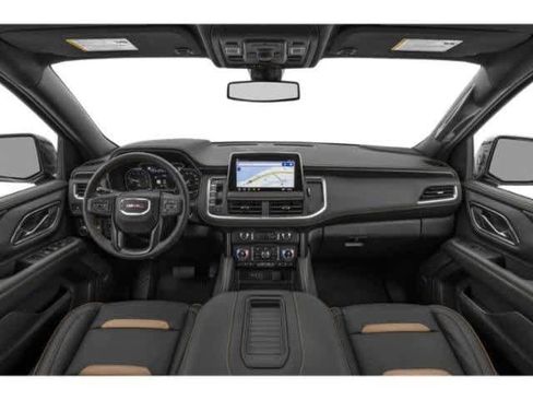 Used 2023 GMC Yukon AT4 w/ Technology Package image 9