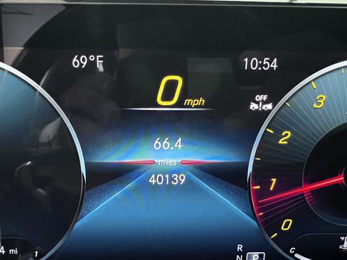 Used 2023 Mercedes-Benz CLA 250 image 12
