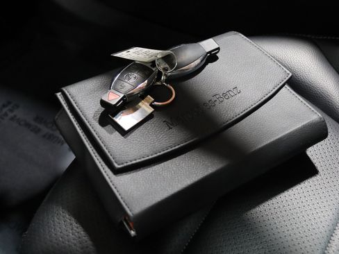 Used 2017 Mercedes-Benz C 300 4MATIC Sedan image 66