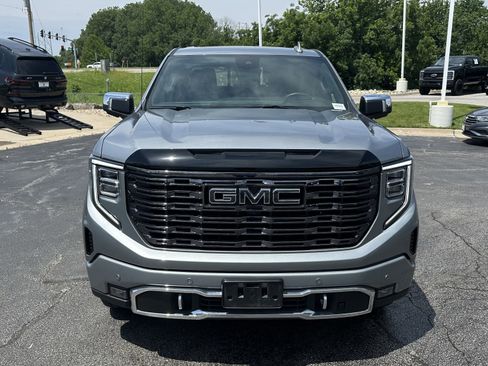 Used 2025 GMC Sierra 1500 Denali Ultimate AWD/4WD image 3