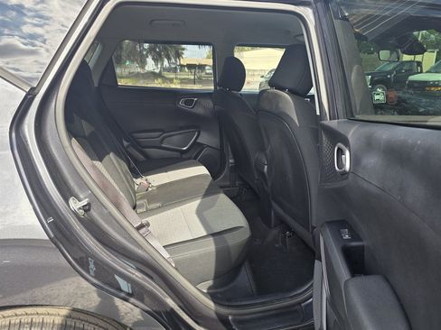 Used 2020 Kia Soul S image 26