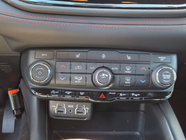 Used 2026 Dodge Durango GT w/ Blacktop Package RWD image 8