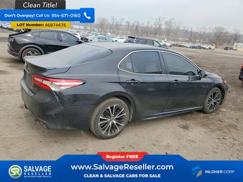Used 2018 Toyota Camry SE image 4