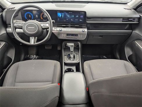 Used 2024 Hyundai Kona SEL image 13