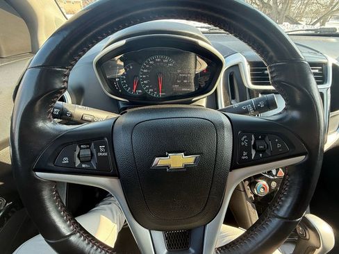 Used 2017 Chevrolet Sonic LT w/ Convenience Package image 28