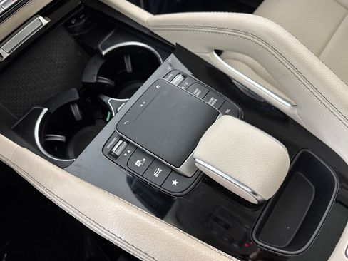 Used 2021 Mercedes-Benz GLE 350 4MATIC image 19