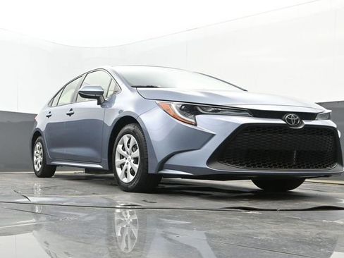 Used 2022 Toyota Corolla LE image 24