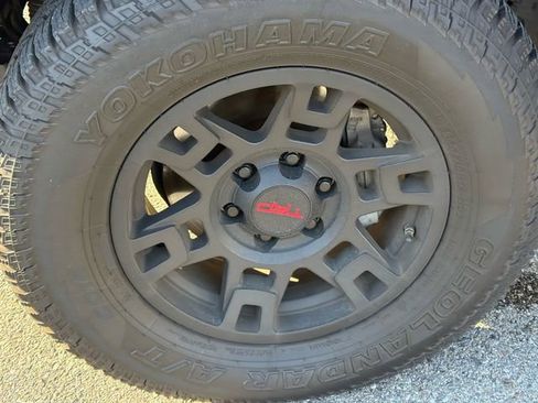 Used 2023 Toyota 4Runner TRD Off-Road Premium image 15