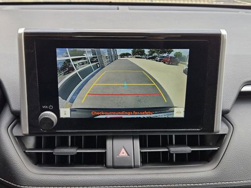 Used 2024 Toyota RAV4 XLE AWD/4WD image 12