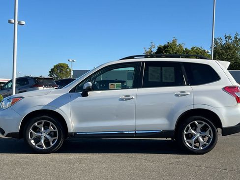 Used 2015 Subaru Forester 2.5i Touring w/ Eyesight & Navigation System AWD/4WD image 9