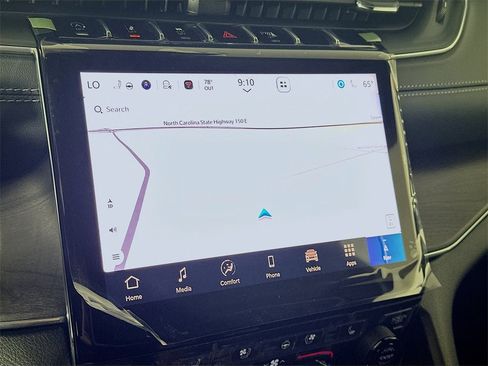 New 2025 Jeep Grand Cherokee Overland w/ Luxury Tech Group IV image 15