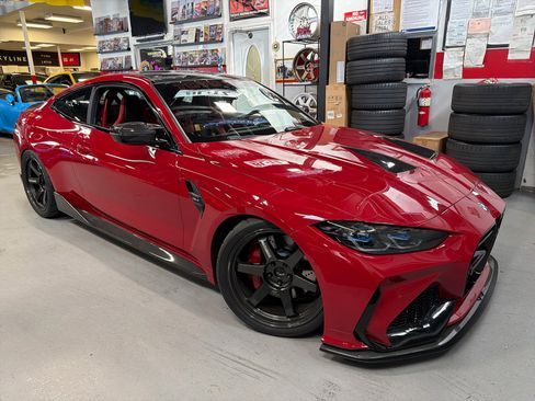 Used 2021 BMW M4 Coupe image 1