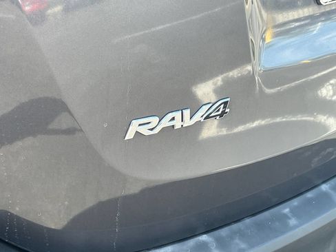 Used 2015 Toyota RAV4 XLE FWD image 43