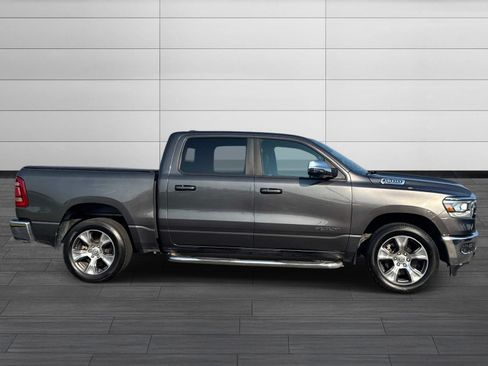 Used 2023 RAM 1500 Laramie AWD/4WD image 3