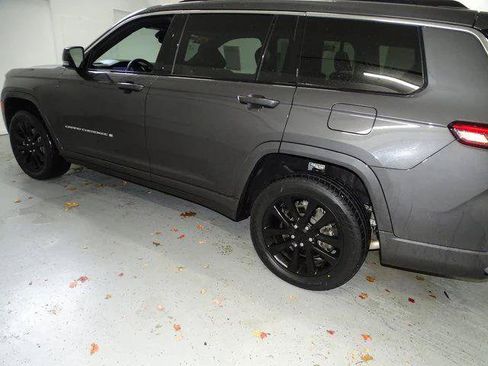 Certified 2024 Jeep Grand Cherokee L Overland w/ Trailer Tow Package AWD/4WD image 20