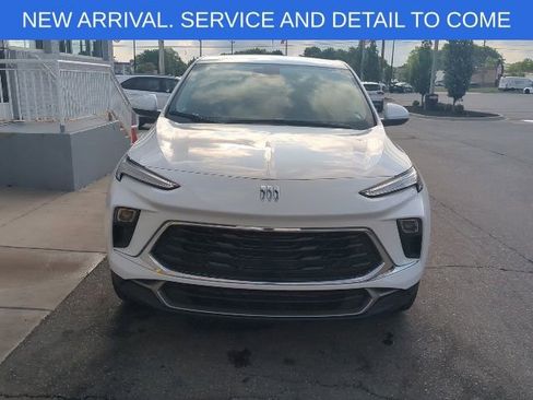 Certified 2024 Buick Encore GX Preferred FWD image 10