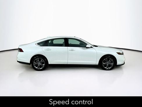 Used 2023 Honda Accord EX image 9