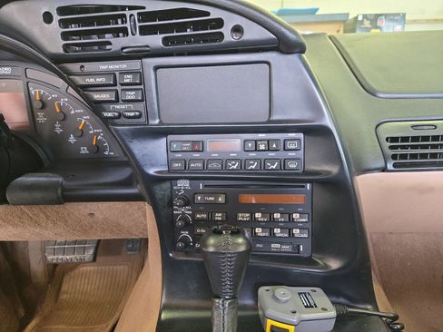 Used 1994 Chevrolet Corvette Coupe RWD image 14
