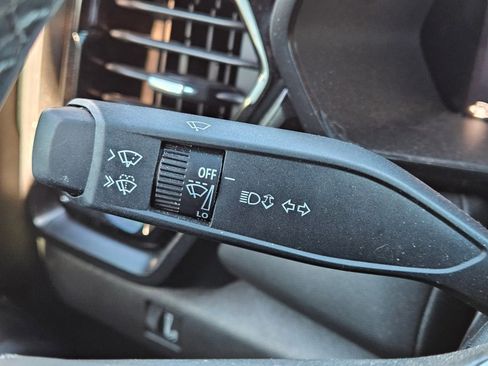 Used 2024 GMC Canyon Elevation w/ Elevation Premium Package image 47