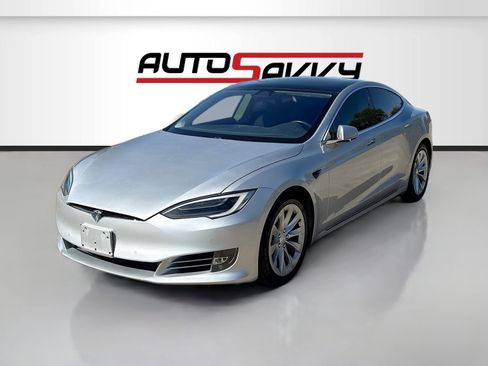 Used 2018 Tesla Model S 75D image 3