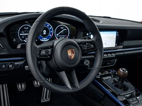 New 2026 Porsche 911 Carrera T image 17