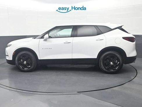 Used 2025 Chevrolet Blazer LT AWD/4WD image 4
