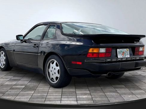 Used 1989 Porsche 944 S2 image 4
