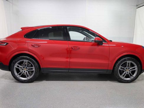 New 2025 Porsche Cayenne Coupe image 10