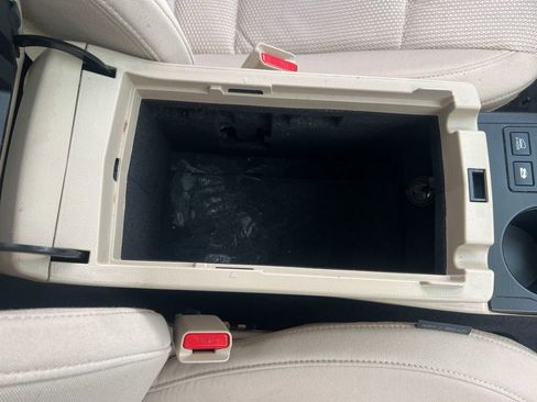 Used 2017 Subaru Outback 2.5i Premium image 27