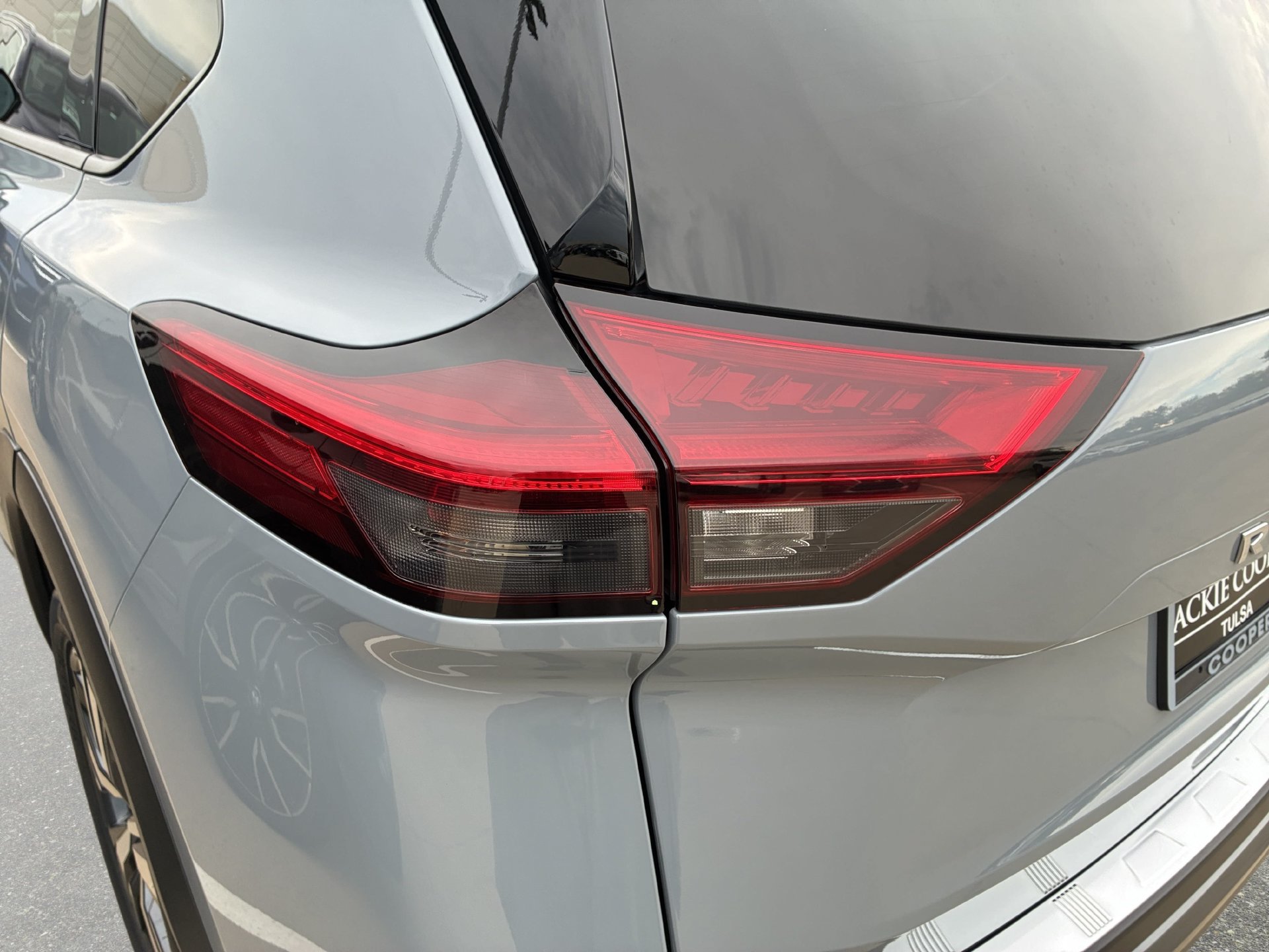 Used 2023 Nissan Rogue SL w/ SL Premium Package FWD image 33