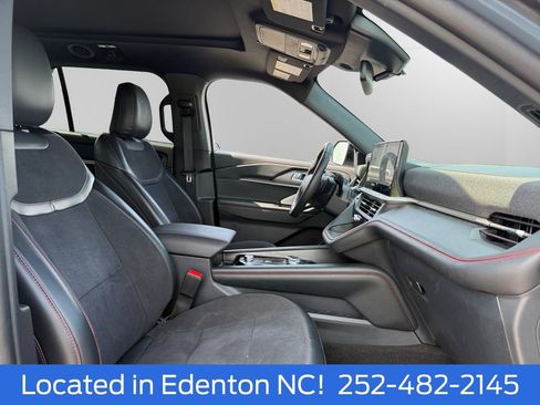 Certified 2025 Ford Explorer ST w/ Sun And Sound Package AWD/4WD image 16