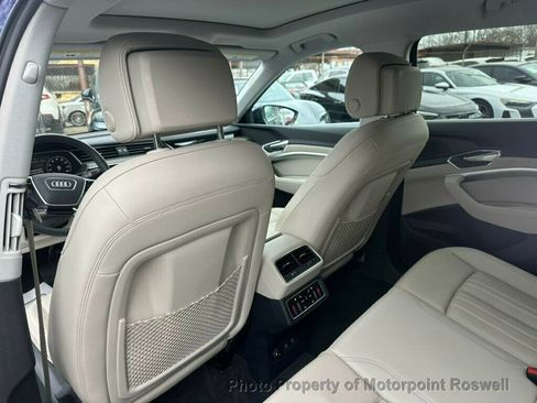 Used 2021 Audi e-tron Premium Plus w/ Premium Plus Package image 21