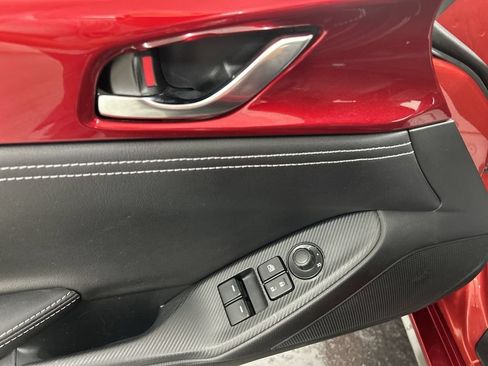 Used 2021 MAZDA MX-5 Miata Grand Touring RWD image 11